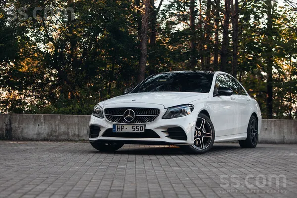 Mercedes Pārdod Mercedes Benz C200d, Amg komplektācijā, fac