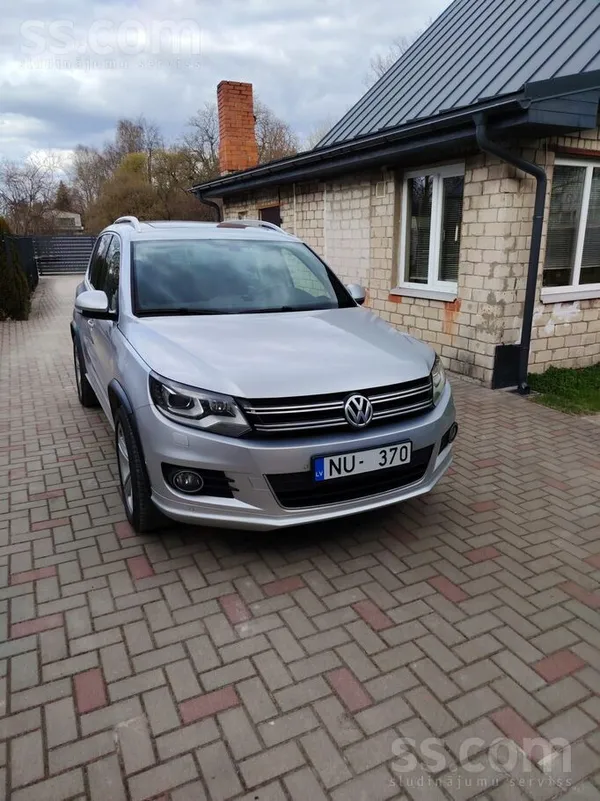 Volkswagen Серия R-line. Вложений не требует. Покрышки новые 