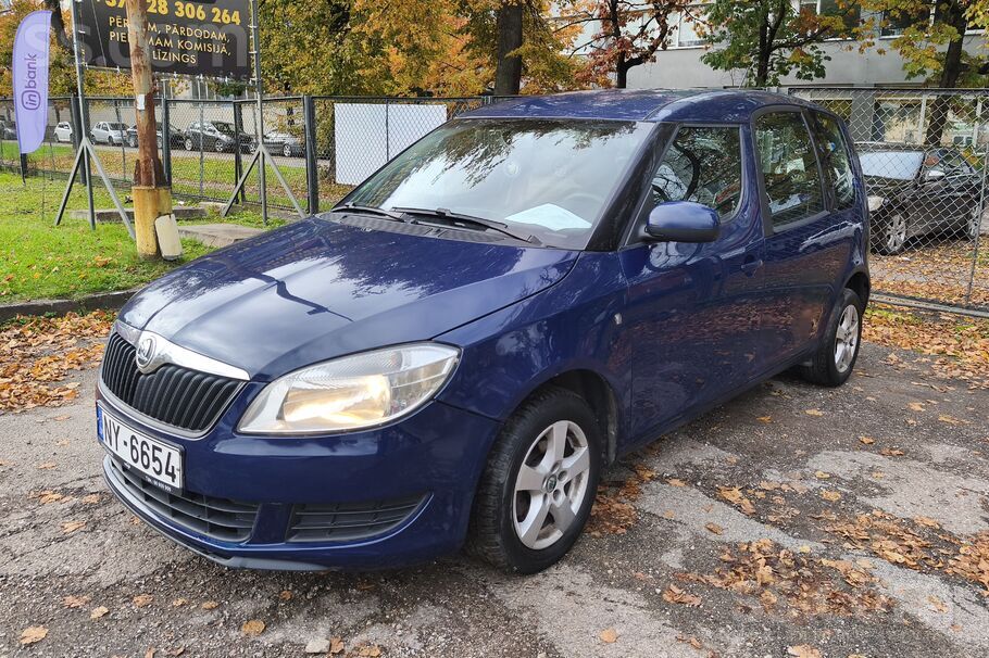 1.4 benzīns/gāze 63 kw manuāls,
Aprīkojums:
- kruīzkontrole
- kondic