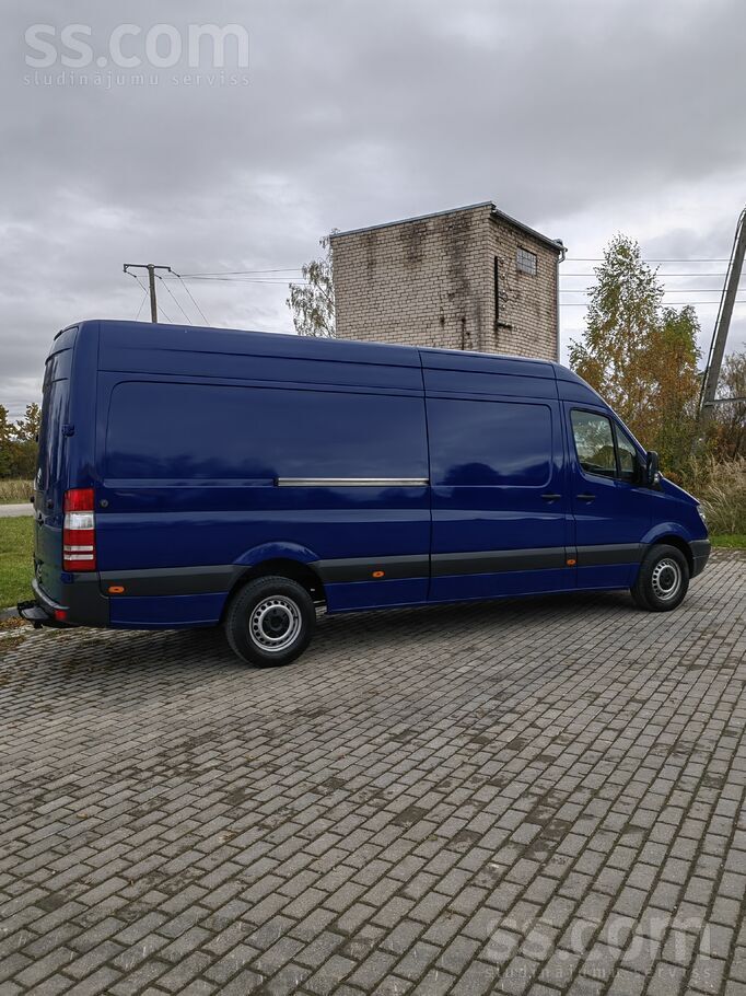 Mercedes Pārdodās Mercedes Sprinter Maxi buss, labā tehnisk