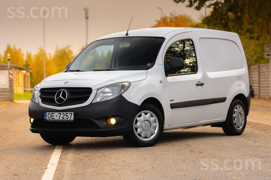 Labā tehniskā un vizuālā ziņā.
Jaunas vissezonas riepas.
Pārdodu jo pēdē