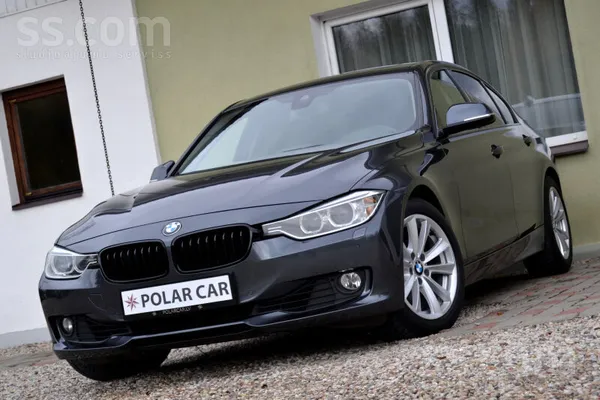 BMW BMW 328i Sedan 2.0i 245 Zs, elektroniska servisa g
