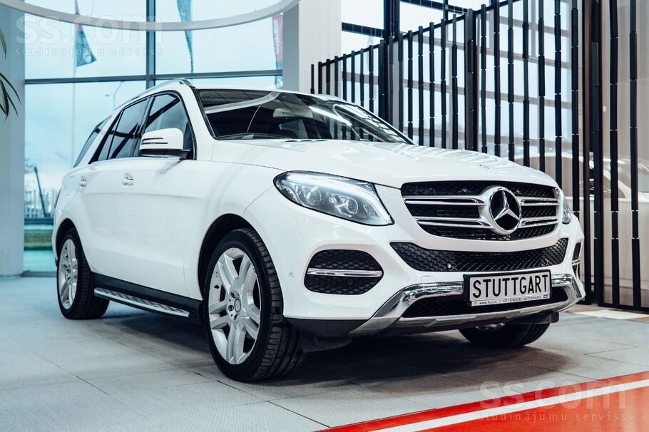 Mercedes-Benz Gle 350 4Matic, teicamā vizuālā un tehniskā stāvoklī. A/m atro