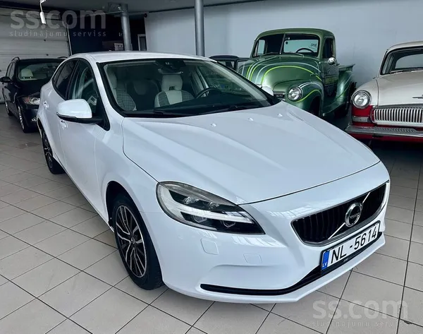 Volvo Dinamisks un ļoti ekonomisks Volvo V40 ar uzticamo