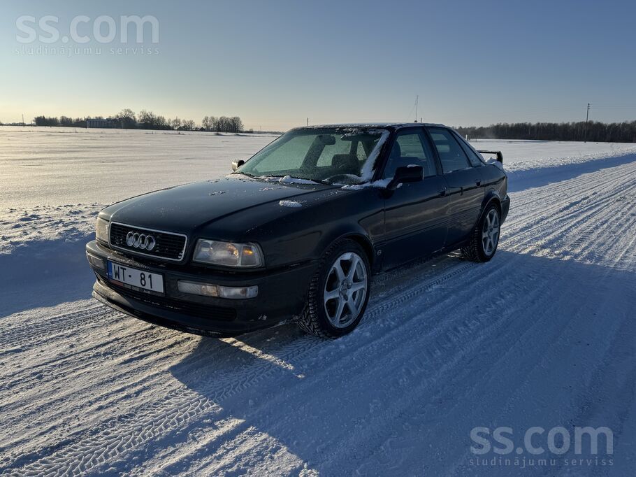 Audi 80 Quattro 2, 0i 16v 
Dzinējam ir uzlikta sporta vadiba Vems , uztaisī