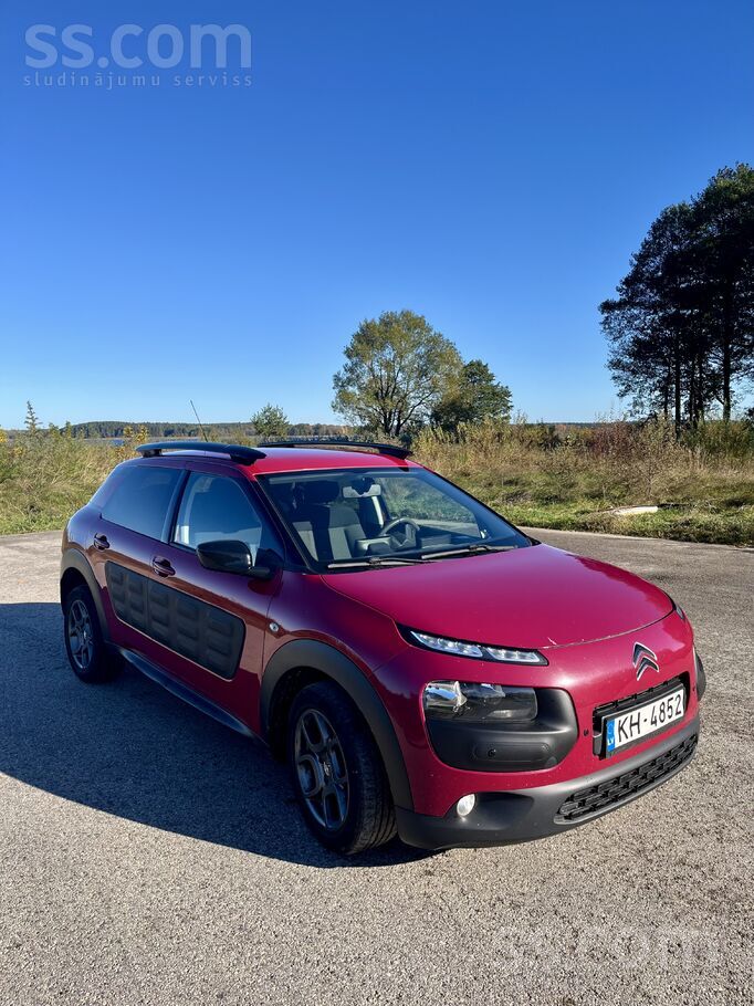 Citroën C4 Cactus 1.6 dīzelis, automāts. Pilsētas krosovers. Ekonomisks ar p