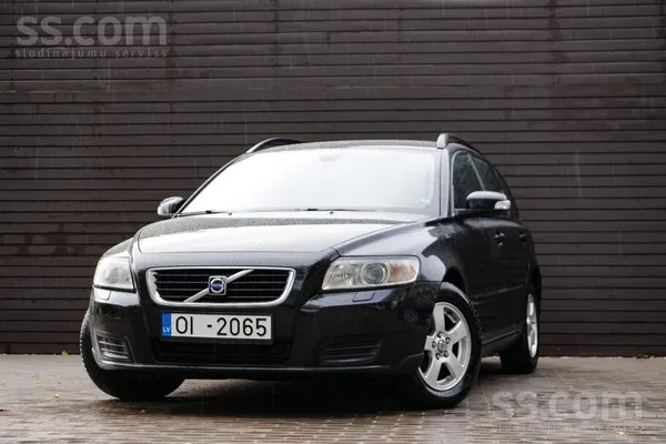 Volvo Volvo V50 2008 gada 1.6 dīzelis ar manuālo transmi