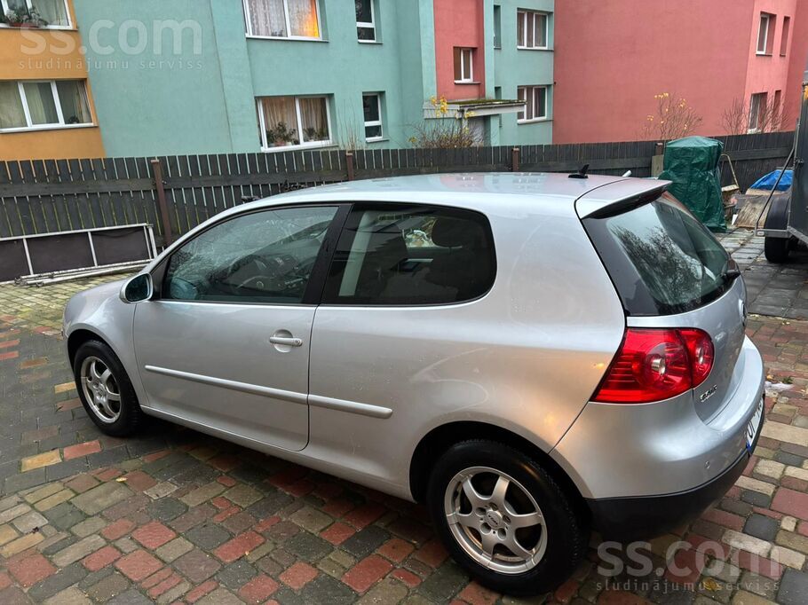 Volkswagen Tikko no Vācijas, Golf 5 , bez rūsas , TA ar 0 atz