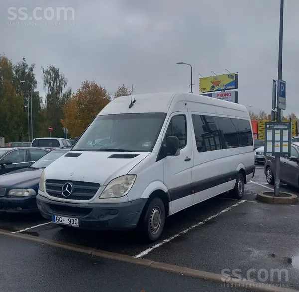 Mercedes Pārdodu 9- vietīgo maxi Sprinteri, salons 4, 3 m, 