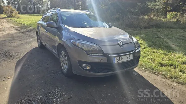 Renault Pardodu labu darba auto, tehniski viss labi, vizua