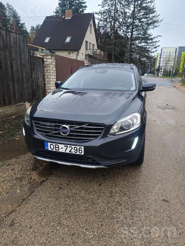 Volvo Xc60 2.4 D5 Awd 162kw-220z/s. Bi-Xenon. 