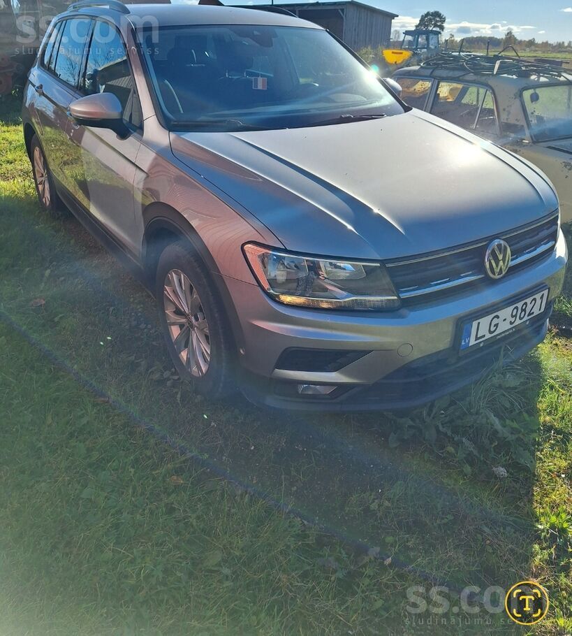 Volkswagen Pirkta no salona. Visas tehniskās apkopes veiktas 