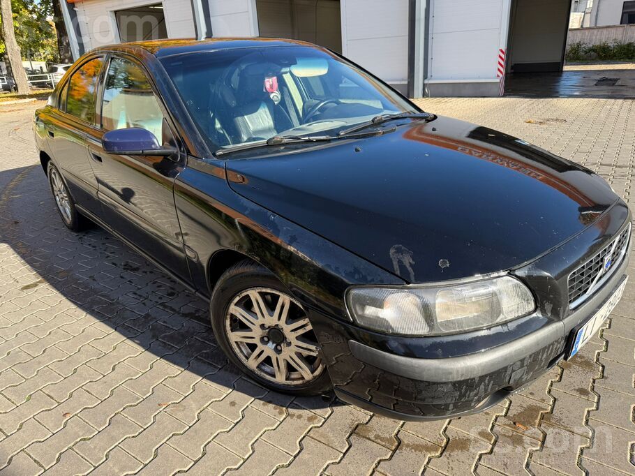 Volvo Pārdodu ar pirmo iemaksu- 300 eiro un savstarpēju 