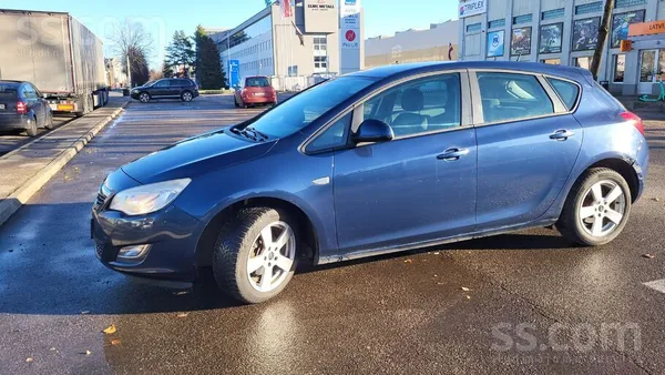Pardod. Tehniski ļoti laba stavokli, ir vizualie dafekti. Cena nedaudz runaj