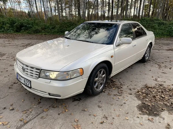 Pārdodu Cadillac Seville Sts. Ievesta no Igaunijas. Dzinējs un kārba darboja