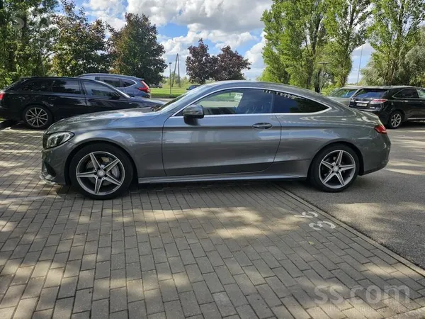 Mercedes Sakarā ar ģimenes pieaugumu pārdodu savu miļāko co
