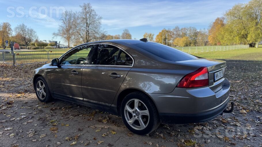 Volvo Pārdodu labi koptu mašīnu, veikta visas nepiecieša