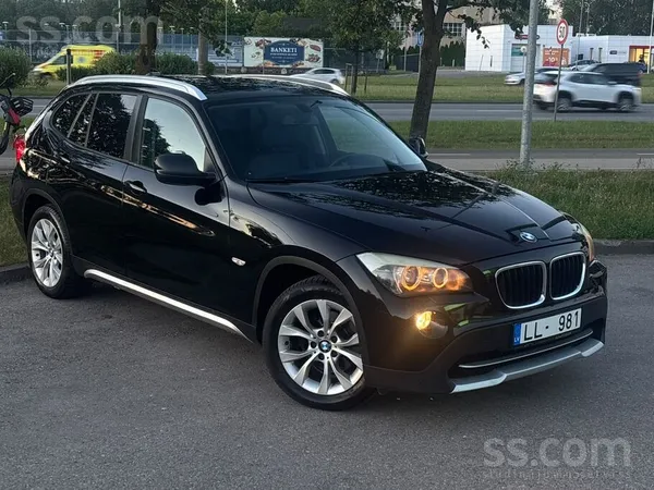BMW X1 - 1