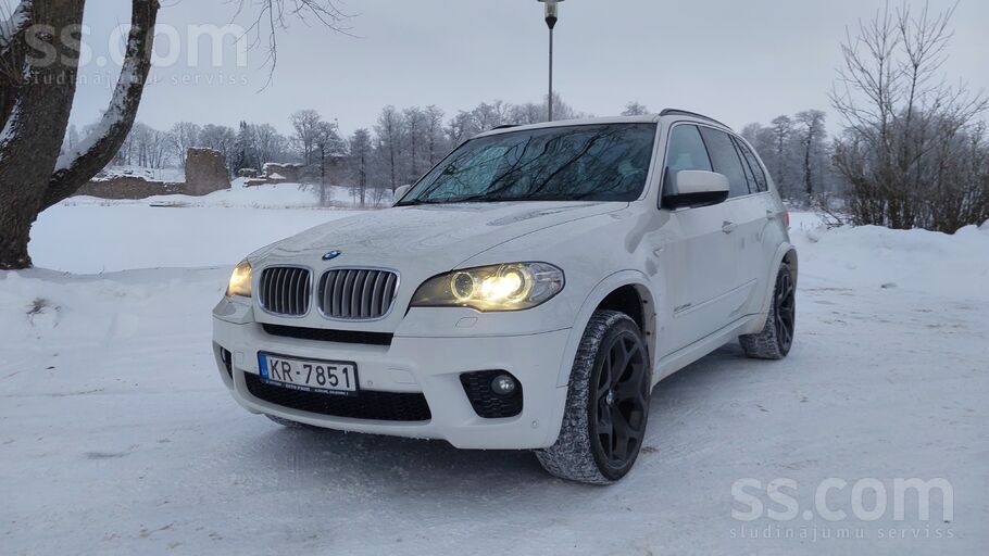 Pārdod BMW X5 x-drive 40d. 2011.gada. 3.0 dizelis(225kw). Pilnpiedziņa, tikk