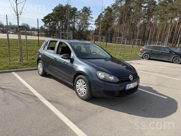 Volkswagen Pārdod uzticamu un ekonomisku Golf 6 ar 1.2 Tsi be