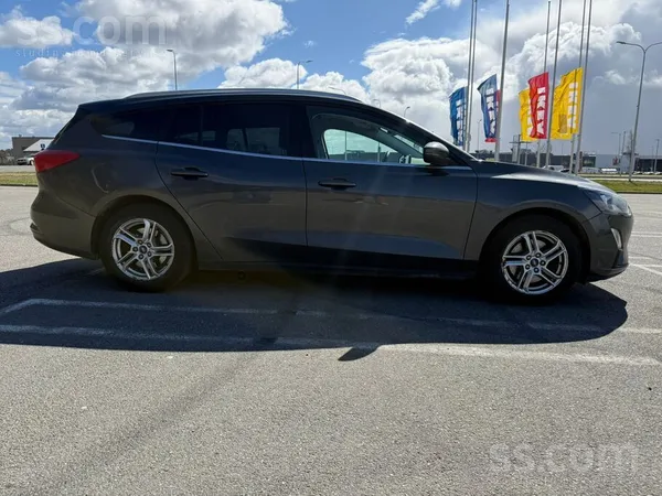 Ford Focus 1.5 (120 л. с. ), дизель , механика, 2021 года выпуска. 
Пробег