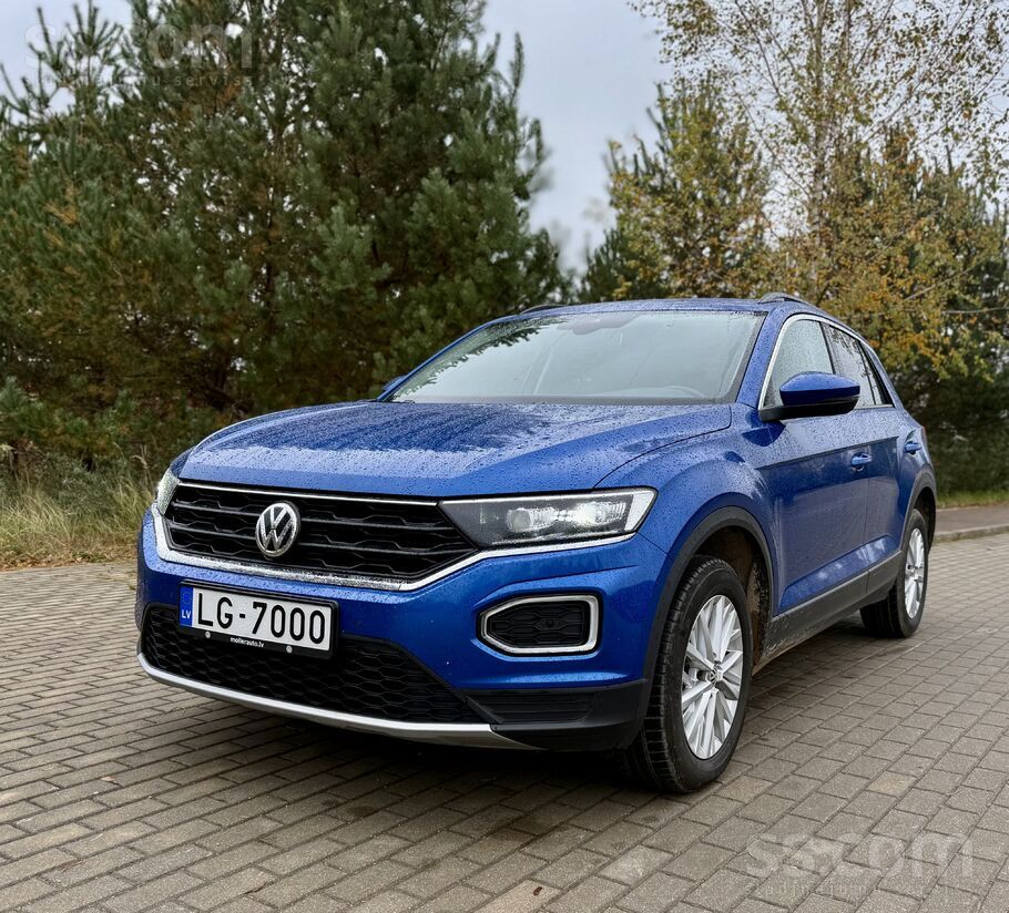 Volkswagen Pārdod T-Roc. Manuālā ātrumu kārba 6 ātrumi. 