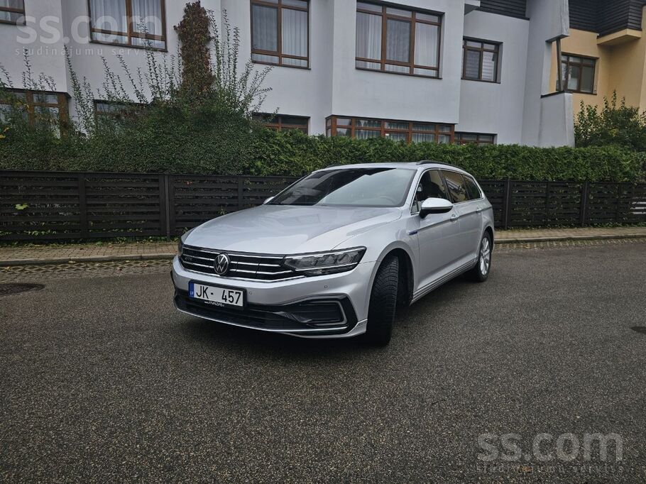 Volkswagen Passat Gte 1.4 Tsi Plug-In Hybrid (218 zs) ar automātisko Dsg pār