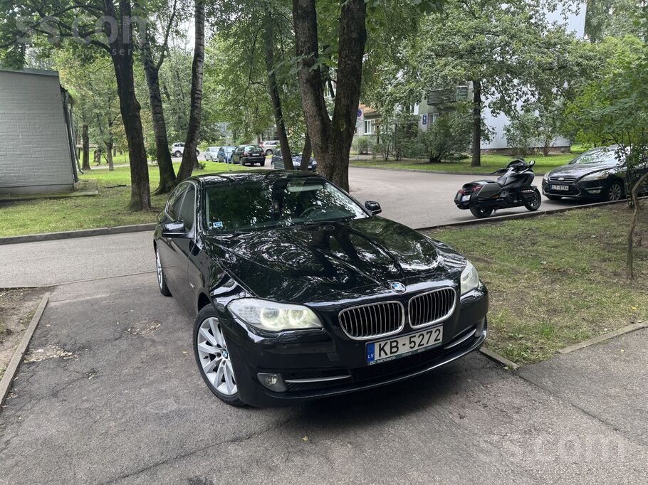 BMW BMW 530d 3.0d (180 kW), AT ухоженная, без ржавчины