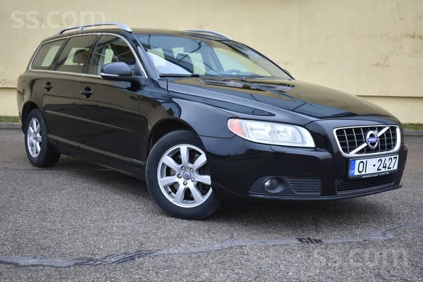 Volvo Volvo V70 (2012.g) Melna met.