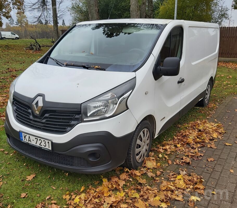 Garās versijas kravas buss, viens no retajiem kuriem nav nepieciešams pirkt