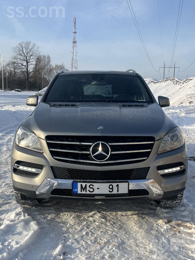 Ja meklē jaudīgu, komfortablu un uzticamu apvidus auto, kas neprasa kompromi