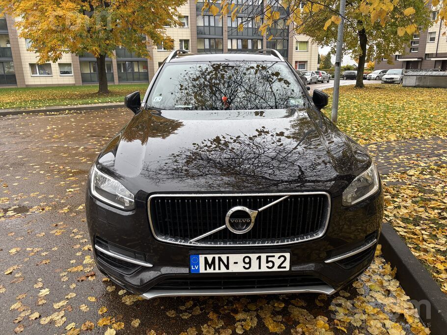 Ipašnieks pardot Volvo Xc90.Auto ir teicamā stāvoklī un neprasa nekādus iegu