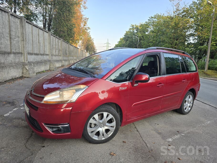 Pārdodu praktisku un ekonomisku Citroen C4 Grand Picasso ar 7 sēdvietām, ide