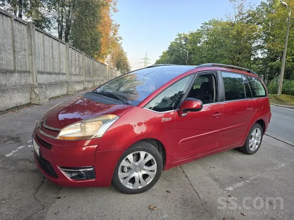 Citroen Pārdodu praktisku un ekonomisku Citroen C4 Grand P