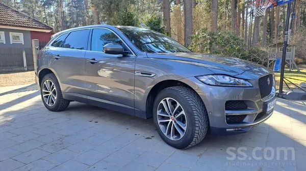 Pārdodu savu Jaguar (pārdod SIA , cena bez Pvn 15'700) . Ekonomisks un jaudī