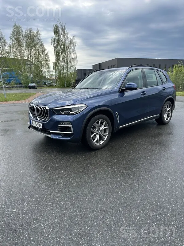 BMW Pārdodas teicamā kārtībā, labi uzturēts BMW X5 xDr