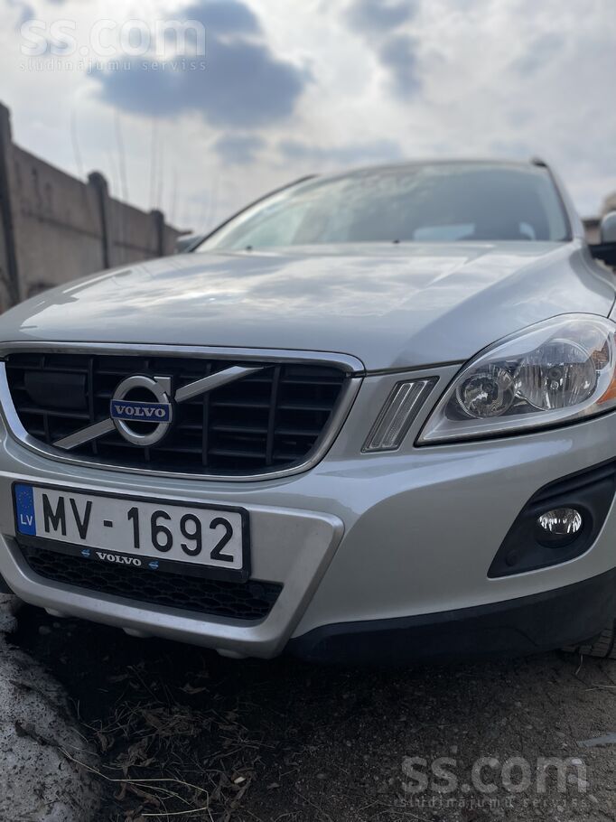Volvo Продаю вольво xc60 в отличном визуальном и техниче