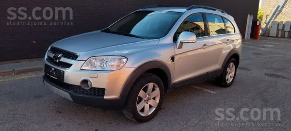 Ievests no Nīderlandes. 
2.4 benzīna dzinējs. 
Patstāvīga pilnpiedziņa 4x4