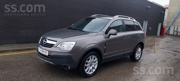 Opel Lēti tiek atdots labs auto. 