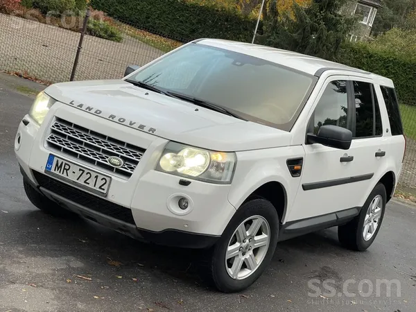 Pārdodu Land Rover Freelander 2.2 d . Auto ir laba komplektācija, visas funk