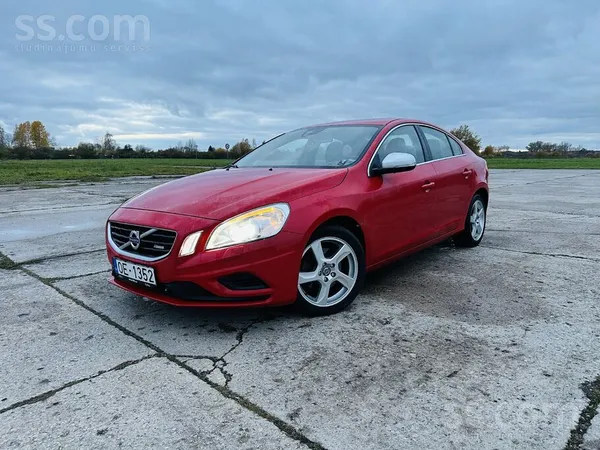 Volvo Īpašnieks pārdod Volvo S60 R-Design ar 1.6 litru d