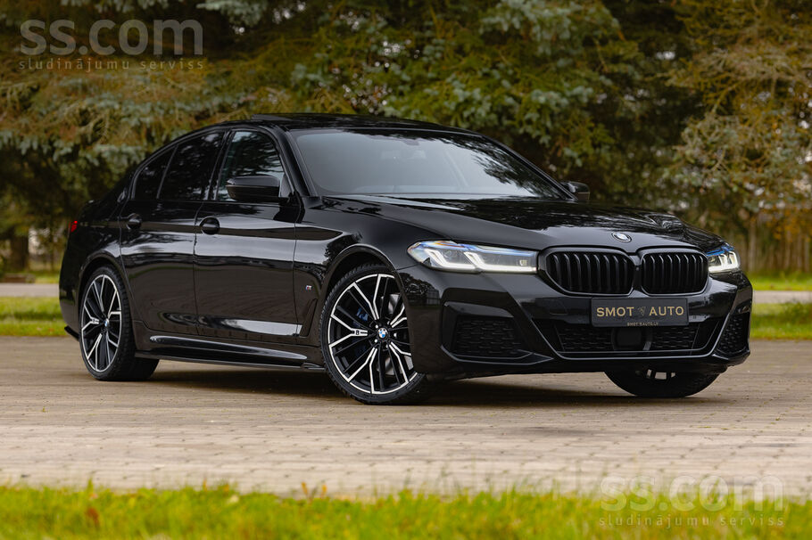 2021 BMW 545e xDrive M Sport (G30 facelift), Black Sapphire Metallic
3.0 l