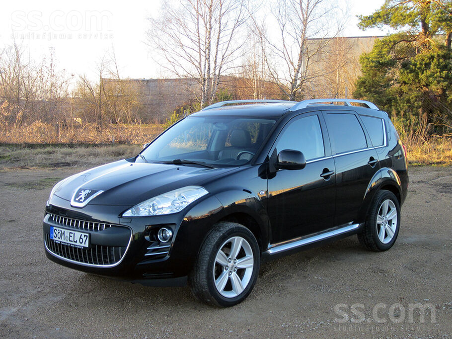 Auto no Vācijas, pilnā komplektācijas versija “Platinum”.
Dizaina hroma mo