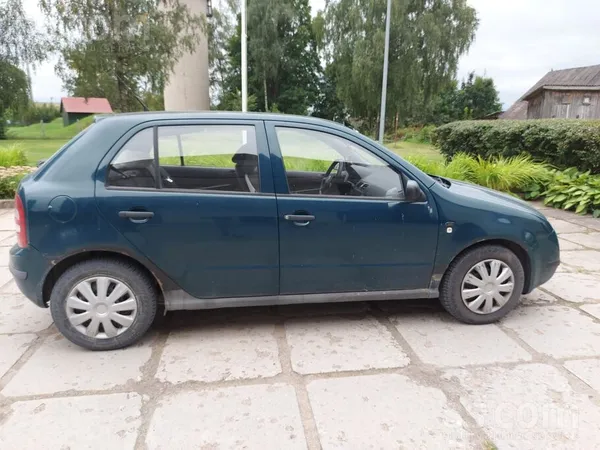 Pārdodu Škoda Fabia 2001.g. , 1.4.benzins. Mazs zirdziņš, ar kuru var ielīst