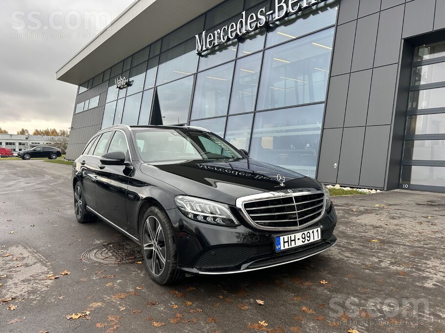 Pārdodu Mercedes-Benz C300 dīzelis/hybrid. 
Auto ir izcilā tehniskā un vizu