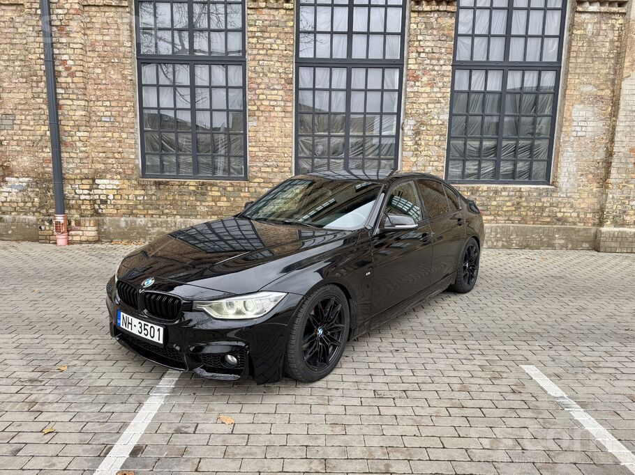 BMW F30 2, 0d Schwarz. 