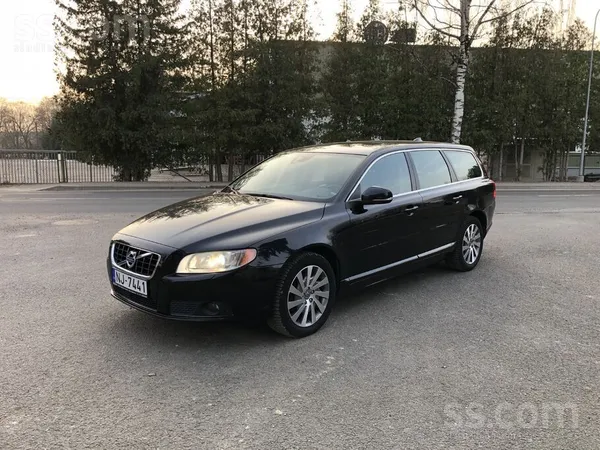 Volvo Pārdod Volvo V70-2, 4D, 136Kw-4Awd. Jauns sajūgs.