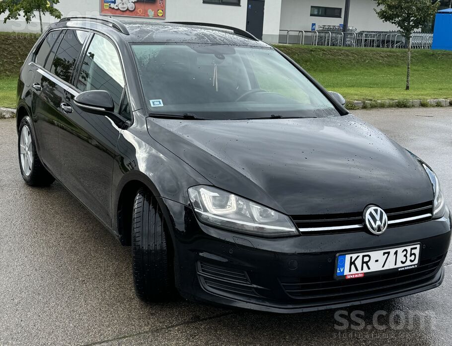 VW Golf 7 ar 1.6 litru dīzeļdzinēju ar automātisko transmisiju.
Praktisks,