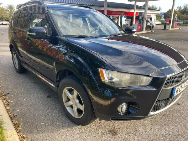 Mitsubishi Покупали в салоне, обслуживалась во время, т. о- п