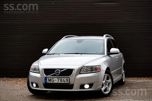 Volvo Volvo V50 2012. gada 1.6 dīzelis ar manuālo transm